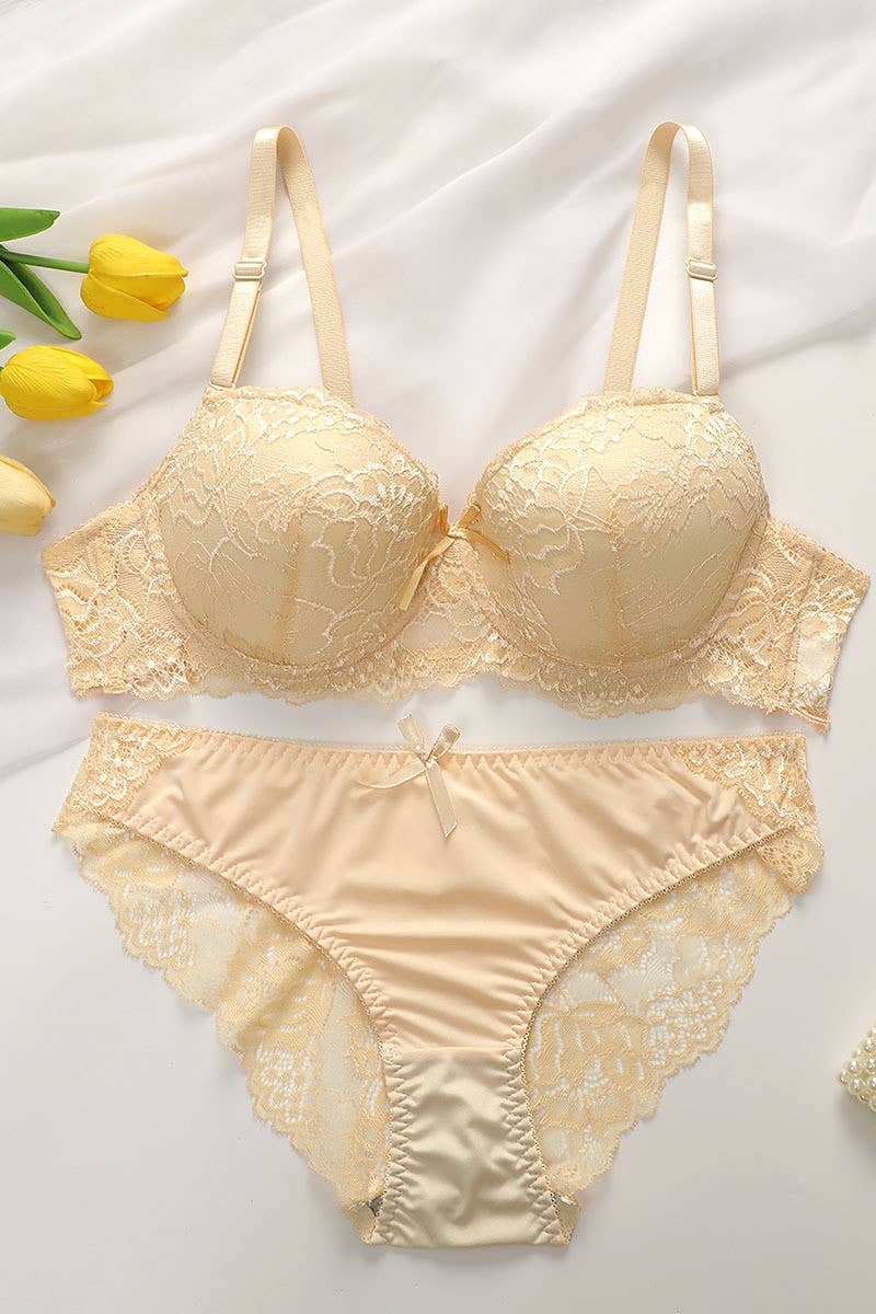 The Dove Lace Set